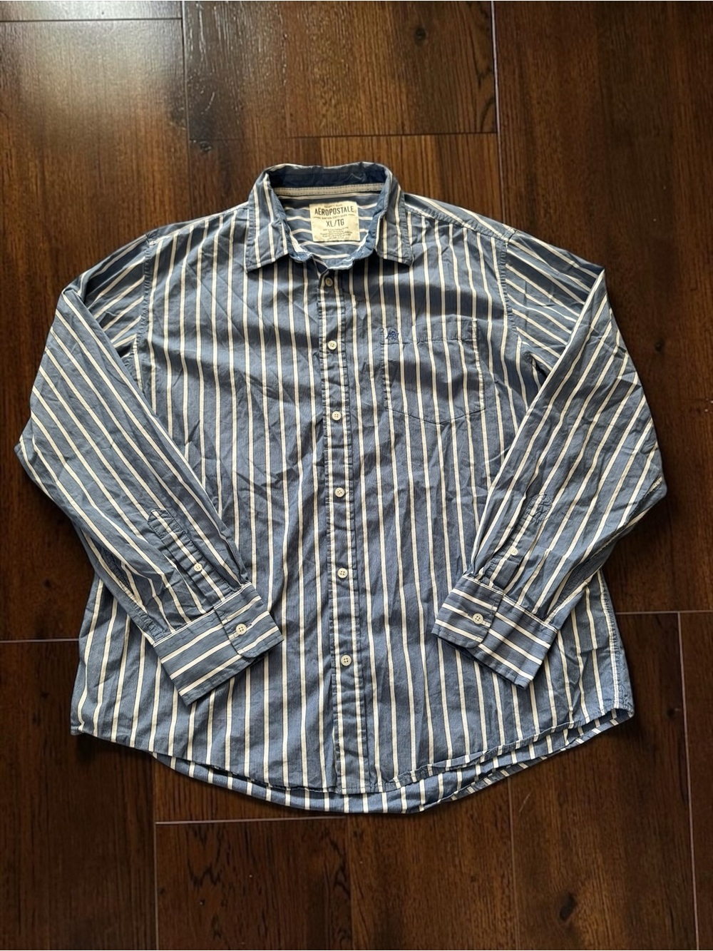 Aeropostale Men's XL Y2K Blue White Striped Button Down Shirt Long Sleeve